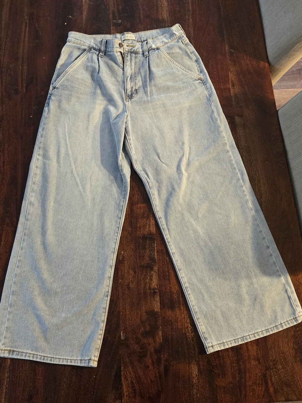 Women's Light Blue Wide-Leg Jeans - Relaxed Flare